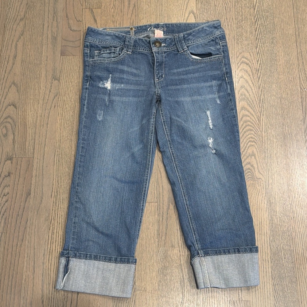 Candies Women's Capri Jeans Size 9 Blue Denim Distressed Embroidered Pockets Y2K